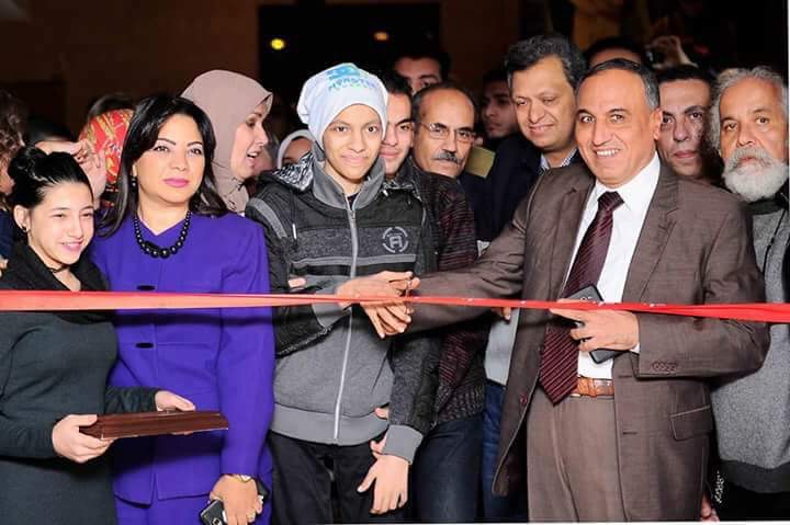 بالصور : عبد المحسن سلامة يفتتح معرض الأبطال بالأهرام 