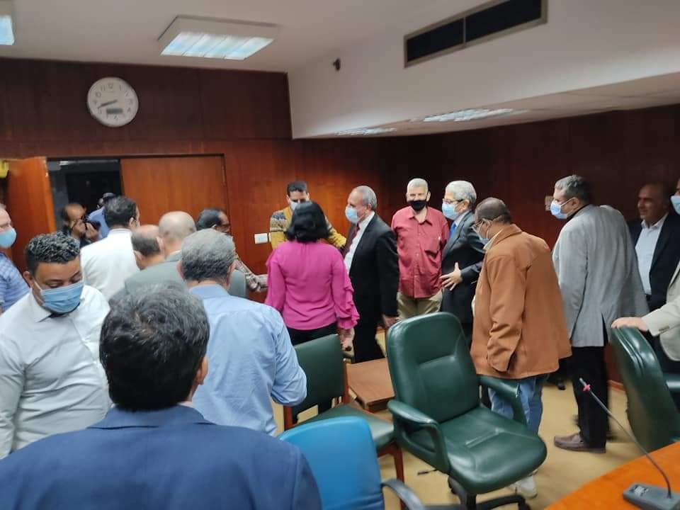 عبد المحسن سلامة أثناء لقائه بأسرة الأهرام المسائي: تتخطي الاهرام تحدياتها بروح الأسرة