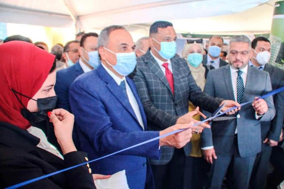 علي هامش انطلاق معرض الأهرام «عقاري» بالمنصورة .. سلامة: «الأهرام» تدعم صناعة المعارض باعتبارها قاطرة من قاطرات التنمية الاقتصادية