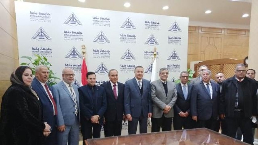 عبدالمحسن سلامة: الإعلام ضروري لتوعية المواطنين بخطورة التحديات والاجندات خارجية