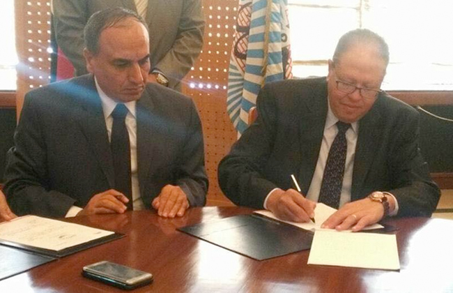 عبد المحسن سلامة خلال توقيع الاتفاقية: نكرس إمكانات مؤسسة الأهرام لخدمة اتحاد الناشرين المصريين بما يحقق النهوض بصناعة النشر 