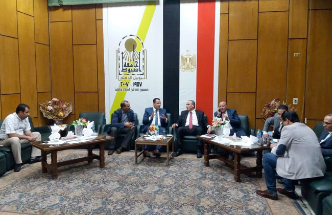 عبدالمحسن سلامة يواصل جولاته المباشرة في الاقاليم ويلتقي صحفيي الصعيد من أسيوط وسوهاج والمنيا والوادي الجديد