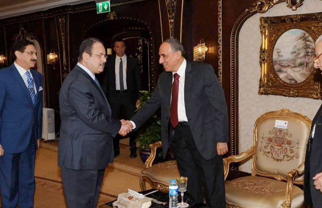 بمبادرة من شيخ الصحفيين مكرم محمد احمد: عبد المحسن سلامة يفتح صفحة جديدة مع الداخلية لصالح الجماعة الصحفية 