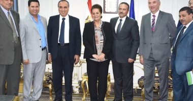 محافظ البحيرة تستقبل عبد المحسن سلامة لتنفيذ مشروع مصنع الورق برشيد