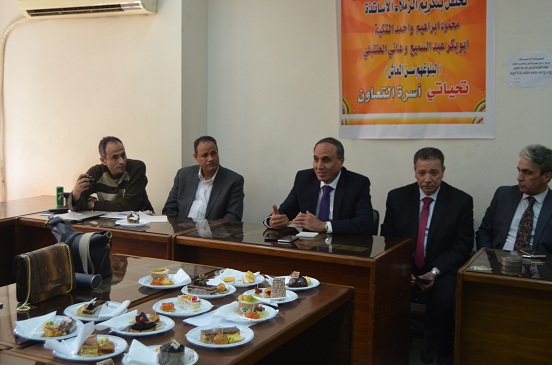 بالصور: عبد المحسن سلامة يزور مقر الأهرام «التعاونى» لبحث مشاكل الصحفيين في إطار زياراته المباشرة لقطاعات المؤسسة