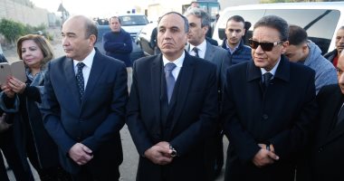 بالصور عبد المحسن سلامة على رأس مستقبلي جثمان الراحل إبراهيم نافع بمطار القاهرة