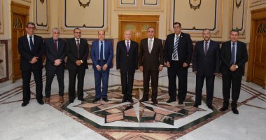 بالصور استكمالا لتنفيذ برنامجه الانتخابي: عبد المحسن سلامة يبحث مع العصار إنشاء مصنع ورق ومستشفى للصحفيين