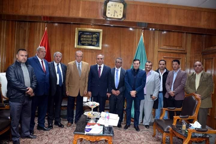 عبد المحسن سلامة في لقائه بمحافظ القليوبية : الصحافة تحمي المجتمع من الأفكار الهدامة والسلوكيات المنحرفة
