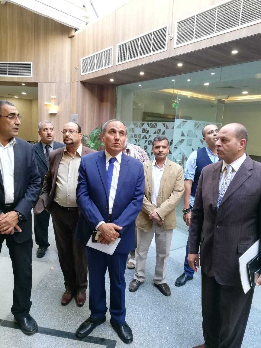 عبدالمحسن سلامة يتفقد الأعمال النهائية وتشطيبات الإستديوهات وقاعة المحاضرات وصالة التحرير لمعهد تدريب الصحفيين