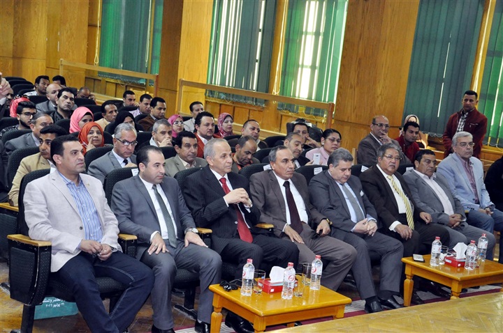 بالصور: جمعية الإعلاميين بالقليوبية تكرم عبد المحسن سلامة فى حضور المحافظ