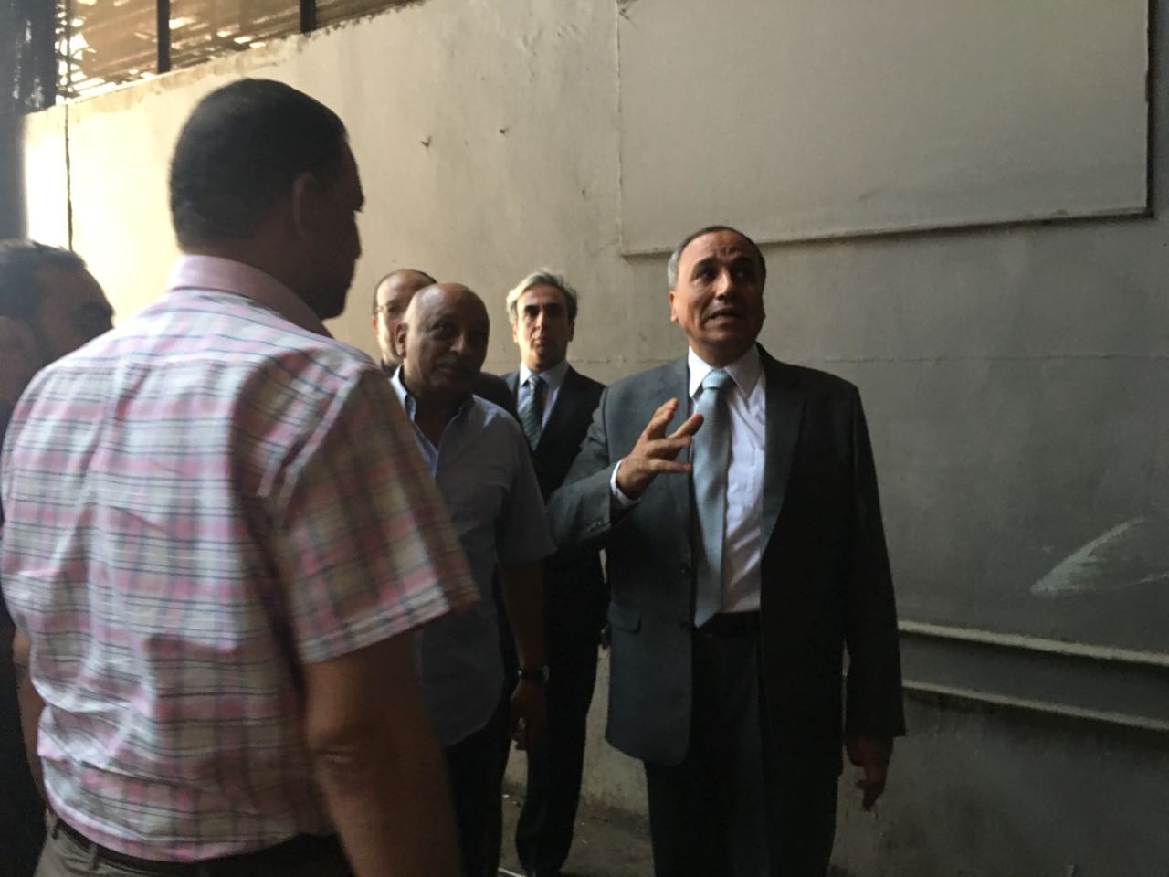 بالصورعبد المحسن سلامة في جولة داخل إدارات المؤسسة لتهنئة الزملاء بعيد الأضحى المبارك