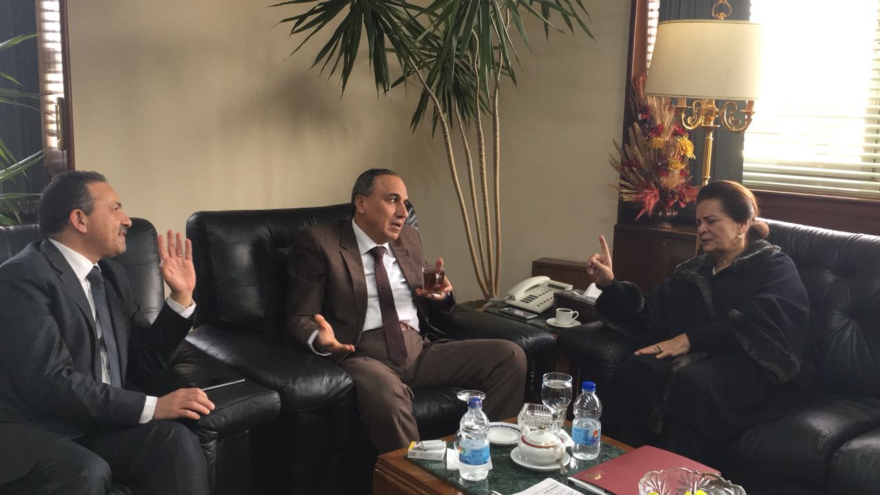 بالصور عبد المحسن سلامة يستقبل محافظ البحيرة ويبحثا مشروع مصنع الأهرام للورق